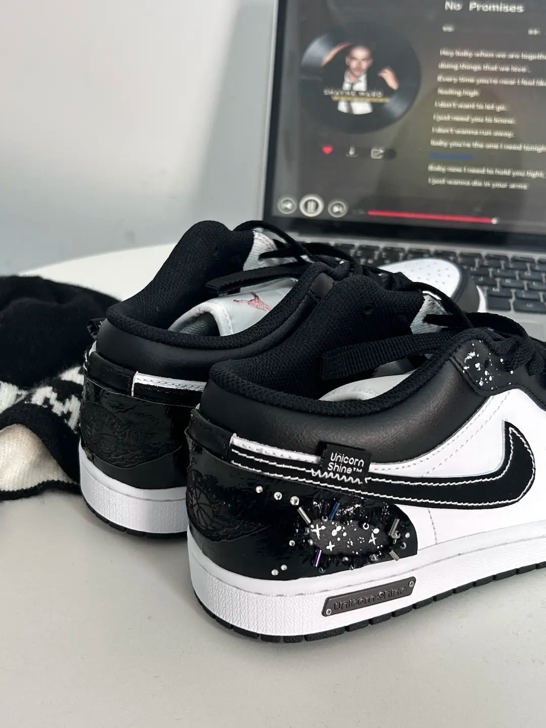 [Custom Sparkling Starlight] Jordan Air Jordan 1 Low Top Unisex Skateboarding Shoes