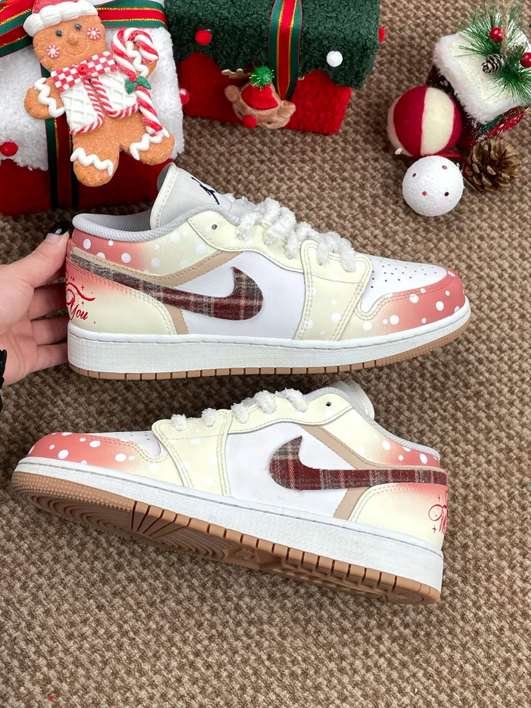 [Custom Gradient Polka Dots] Jordan Air Jordan 1 Low Top Unisex Skateboarding Shoes