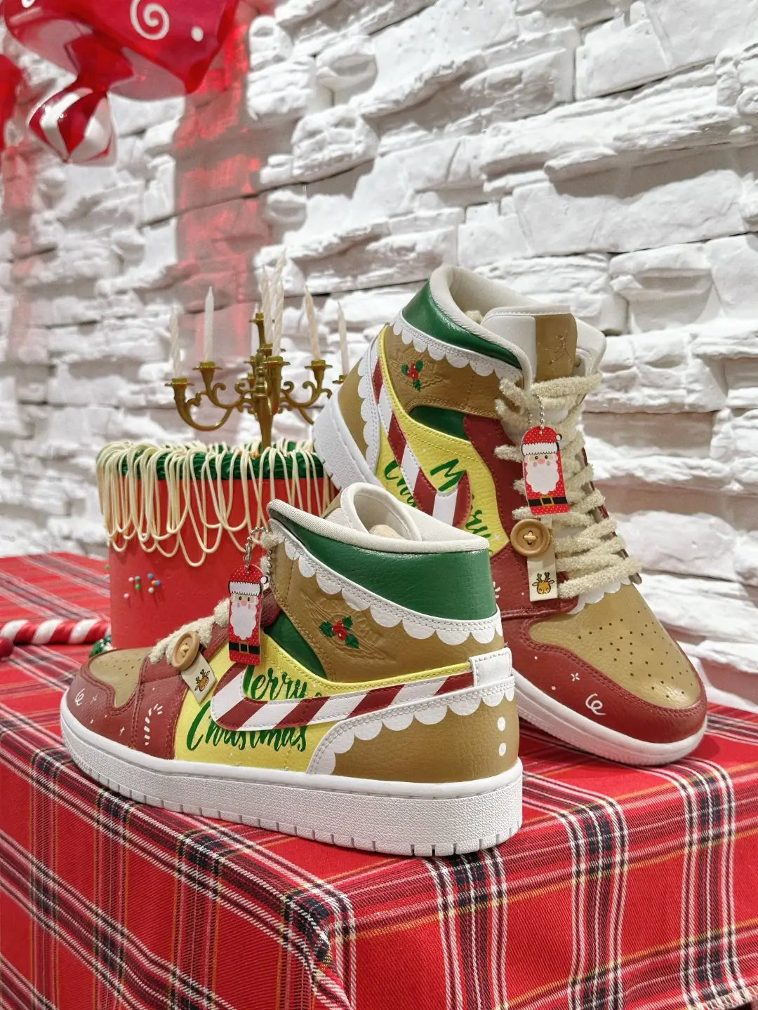 [Custom Christmas Candy] Air Jordan 1 Mid - Top Skateboarding Shoes Unisex
