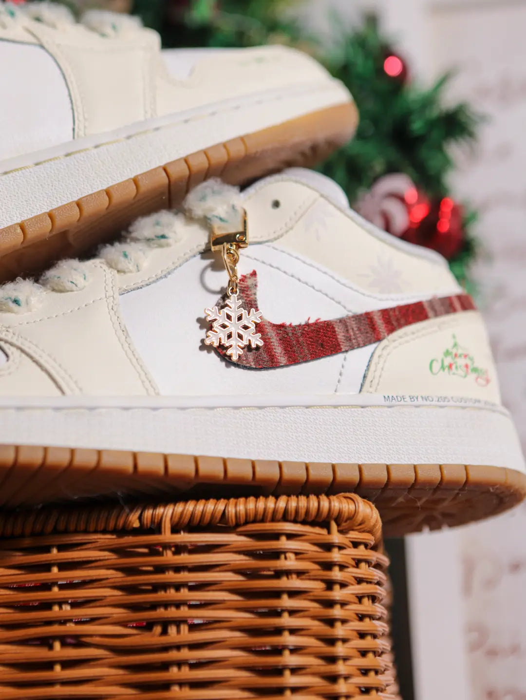 [Custom Winter Melody] Jordan Air Jordan 1 Low Top Unisex Skateboarding Shoes