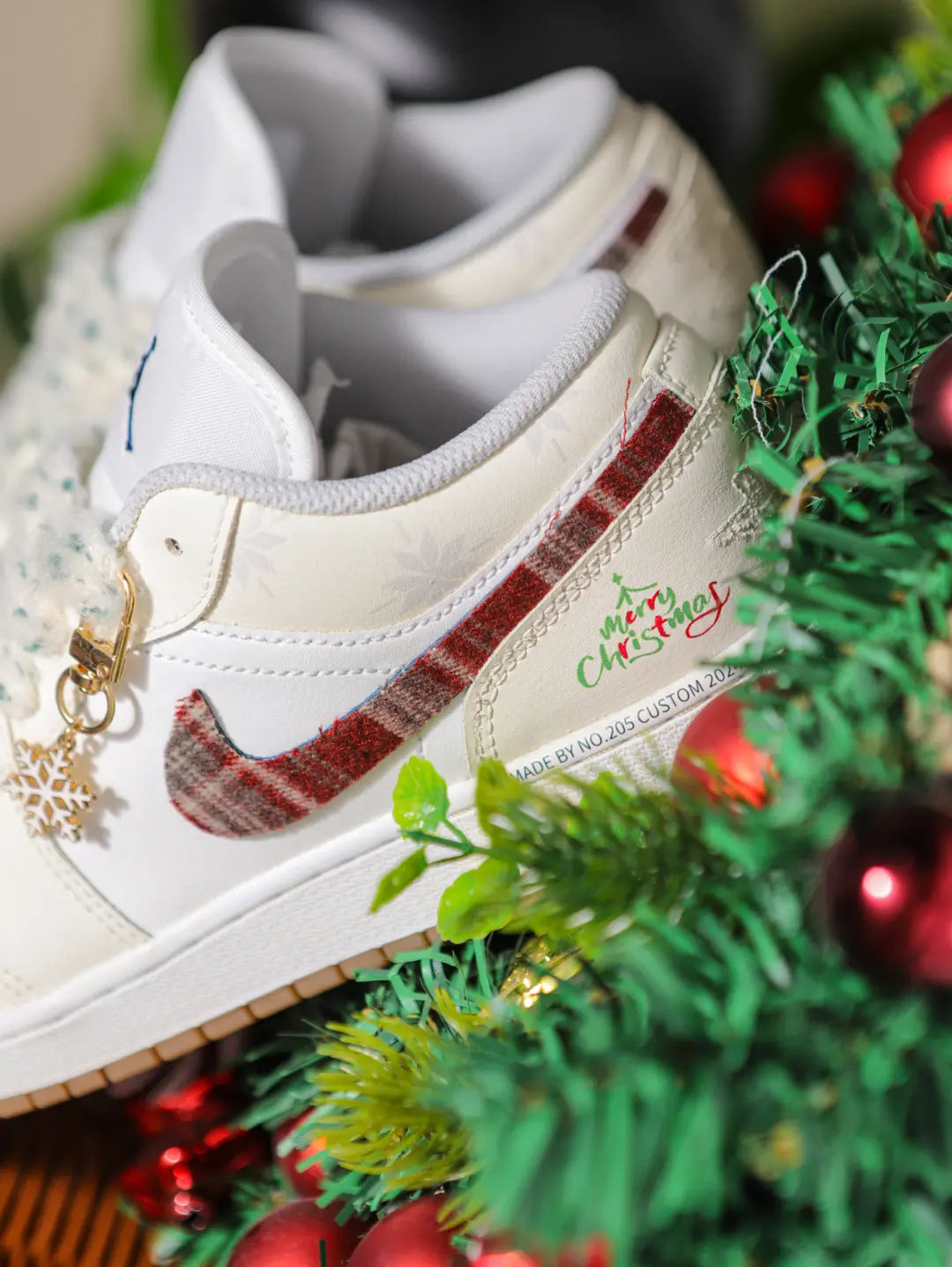[Custom Winter Melody] Jordan Air Jordan 1 Low Top Unisex Skateboarding Shoes
