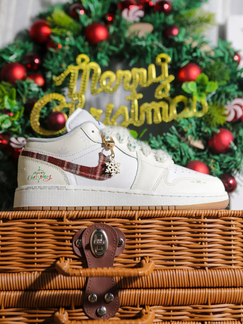 [Custom Winter Melody] Jordan Air Jordan 1 Low Top Unisex Skateboarding Shoes