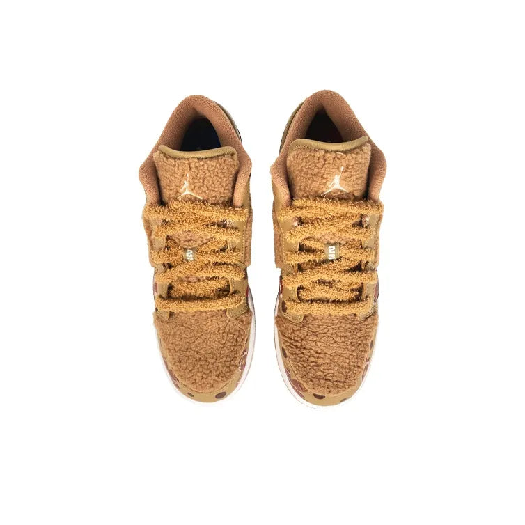 [Custom Gingerbread Bear] Jordan Air Jordan 1 Low Top Unisex Skateboarding Shoes